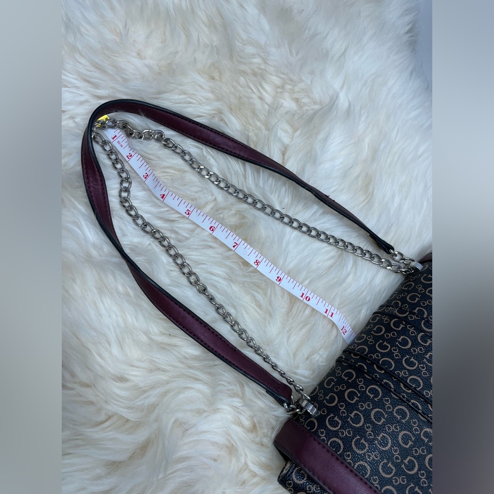 Guess Buzz Signature Satchel/ Crossbody Adjustable 2-way wear - Picture 15 of 16